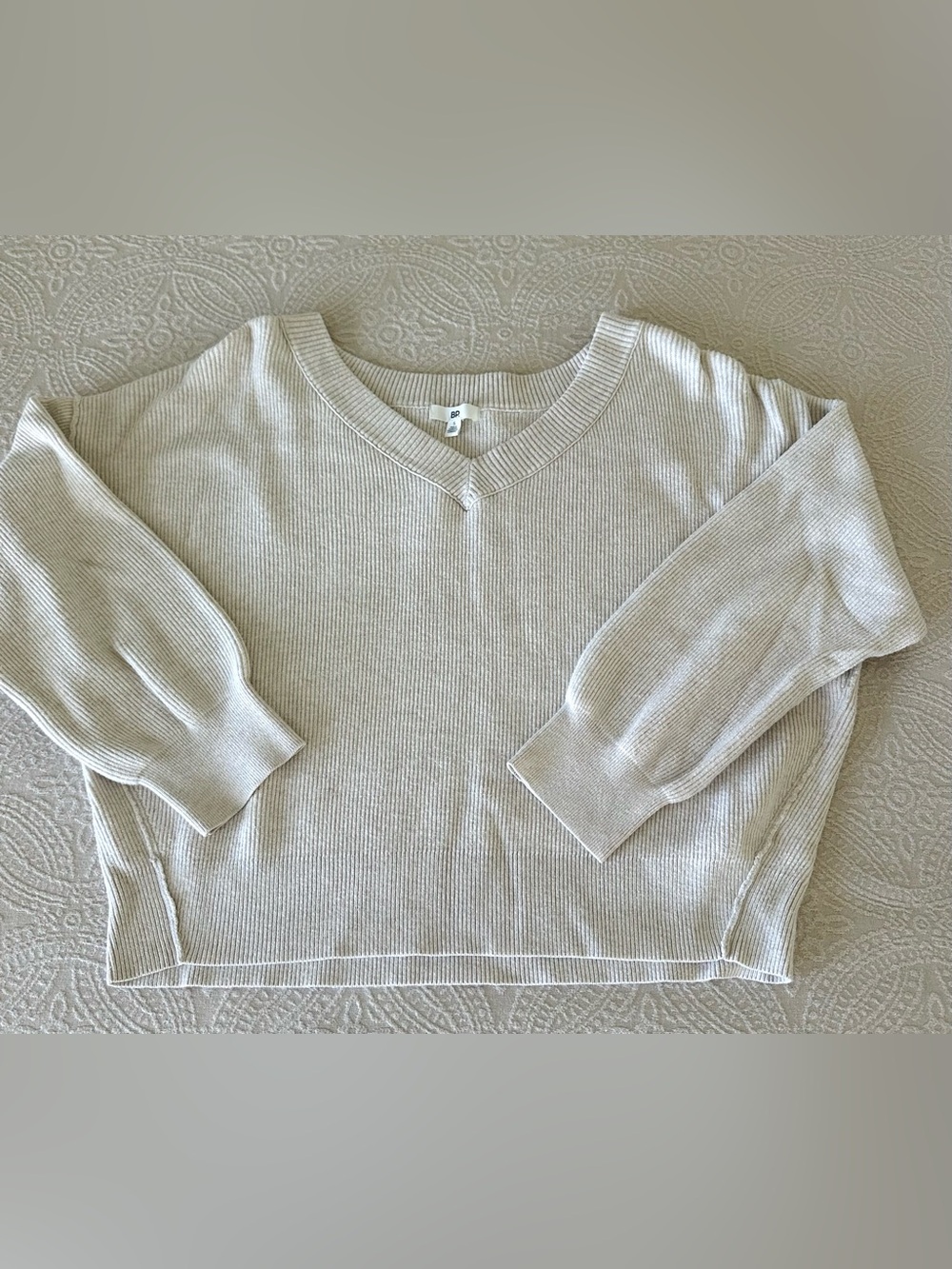 BP. Nordstrom Rack Cream Beige V Neck Sweater Small